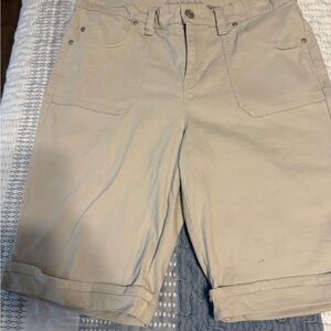 Gloria Vanderbilt Women's Tan Bermudas